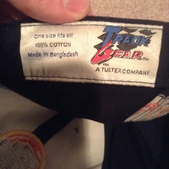 Track gear cap - Picture 3 of 4